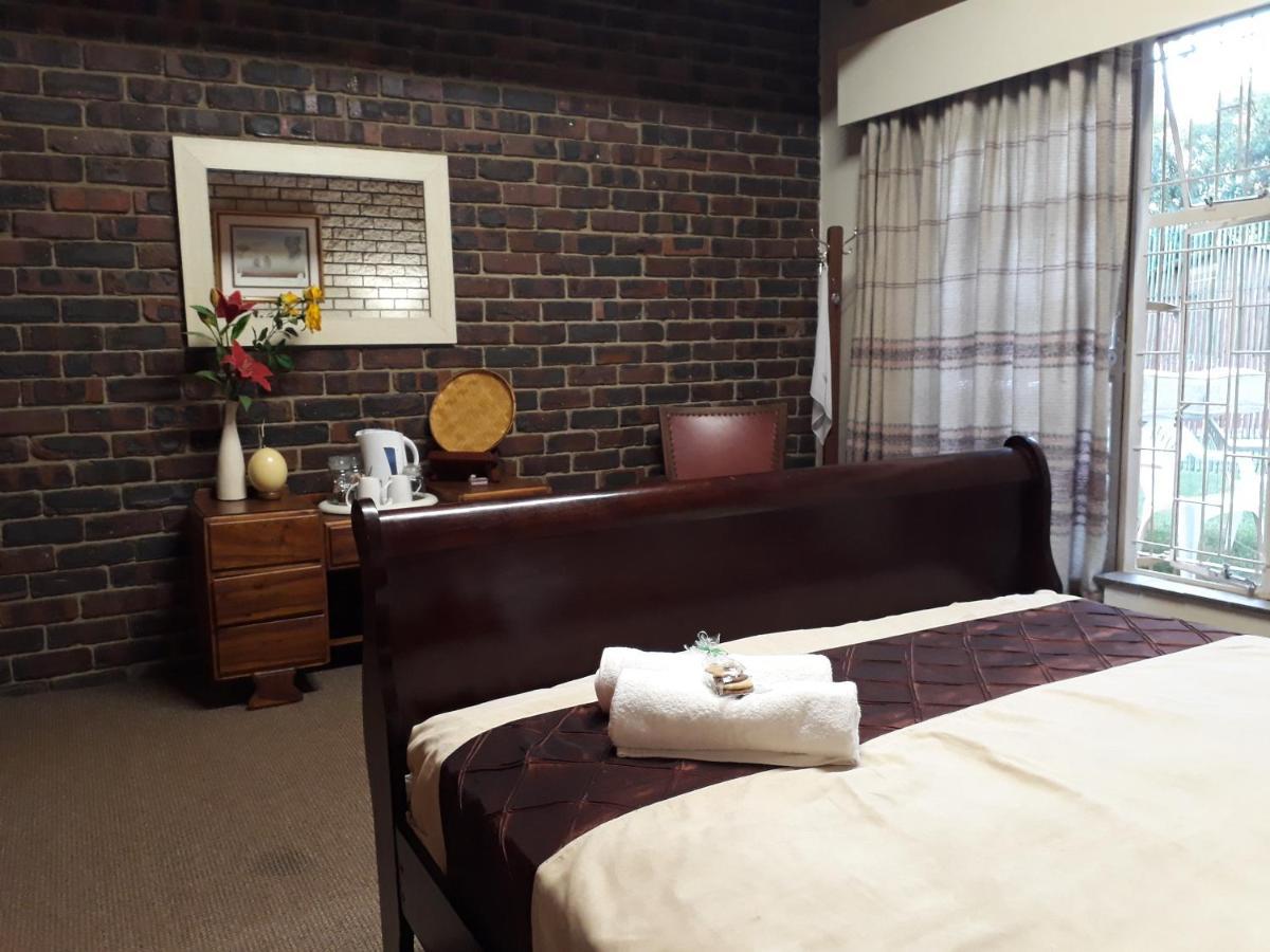 Die Plasie On-Suite Rooms Хартбееспоорт Екстериор снимка